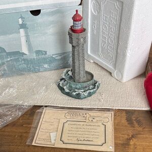 Harbor Lights La Jument #192